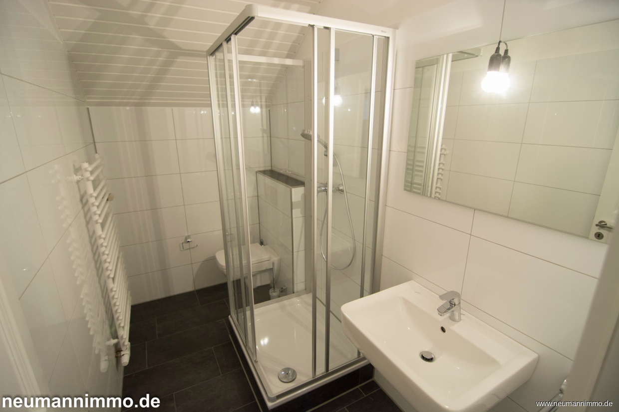 Badezimmer DG