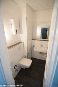 Gäste WC 1OG