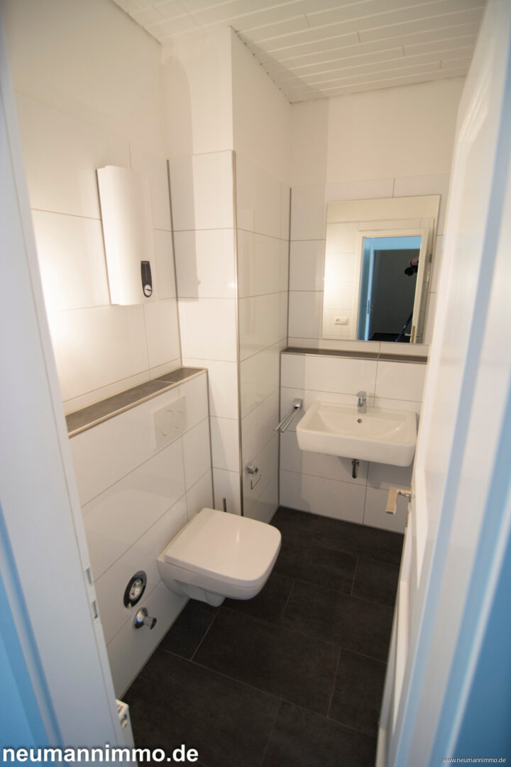 Gäste WC 1OG
