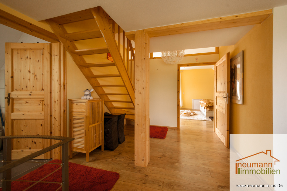 Flur OG mit Aufstieg