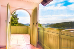 Balkon EG