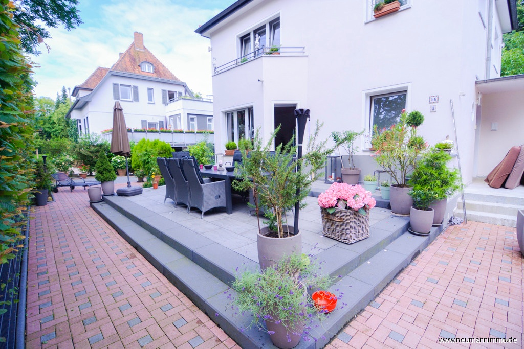 Terrasse vor Wohzimmer