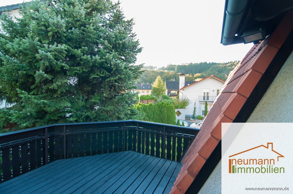 Balkon nach Hinten raus