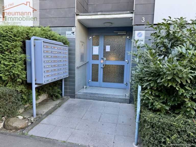 Eingangsbereich Außen