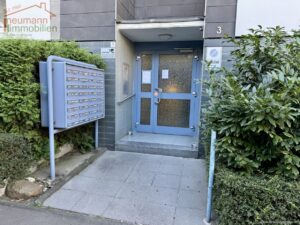 Eingangsbereich Außen