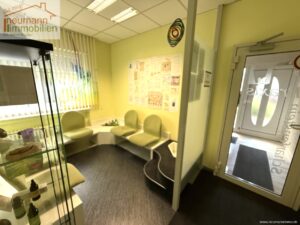 Wartezimmer/ Eingangsbereich