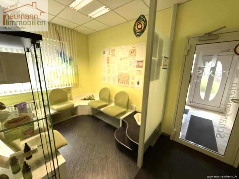 Wartezimmer/ Eingangsbereich