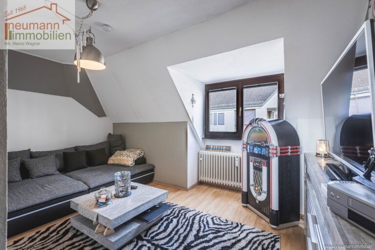 Wohnzimmer DG