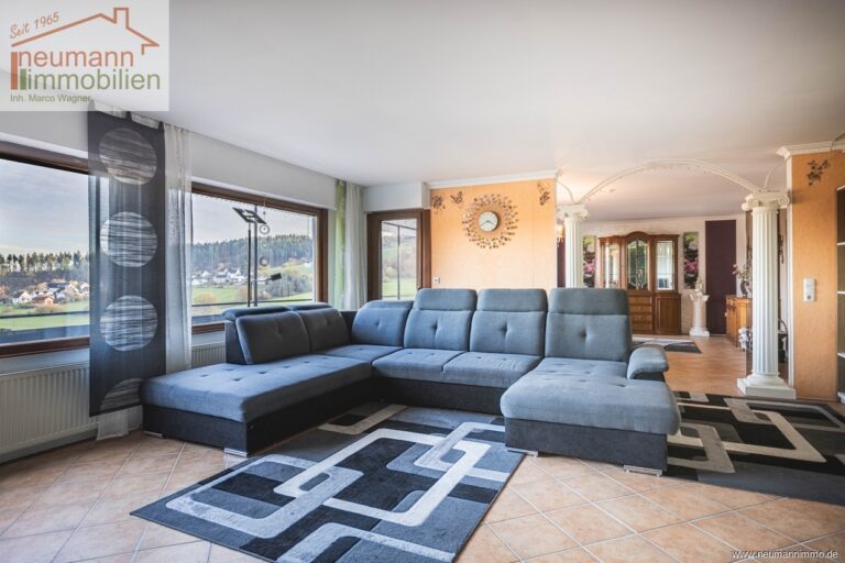 Wohn/ Esszimmer OG