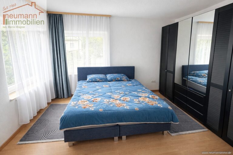 Schlafzimmer OG