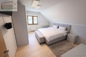 Schlafzimmer DG