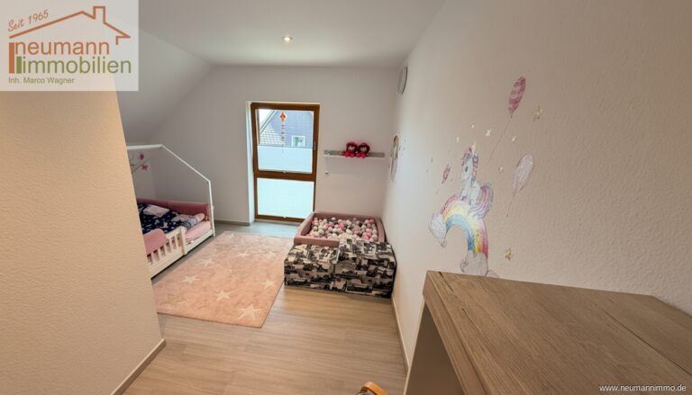 Kinderzimmer 1 DG