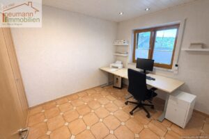Arbeitszimmer EG