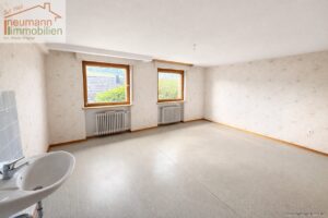 großes Schlafzimmer 3 Souterrain