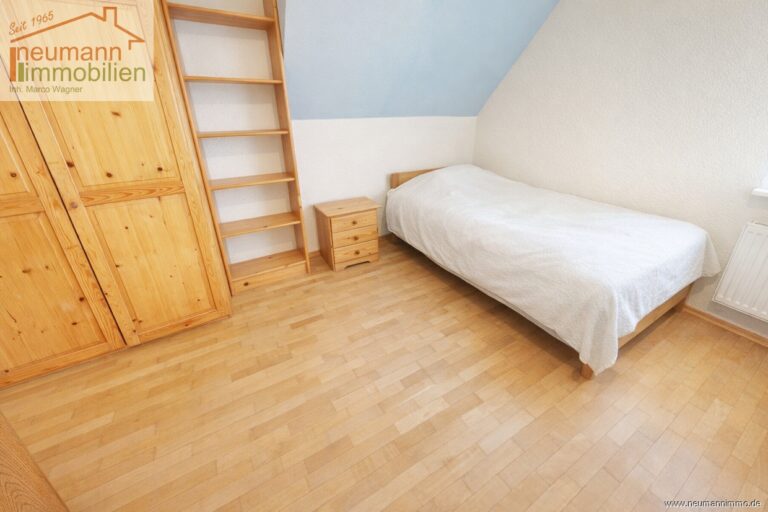Kinderzimmer 1 OG