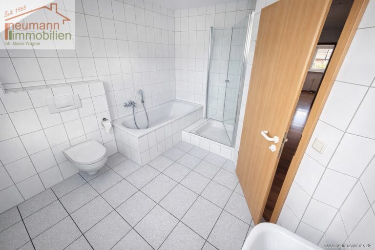 Badezimmer DG