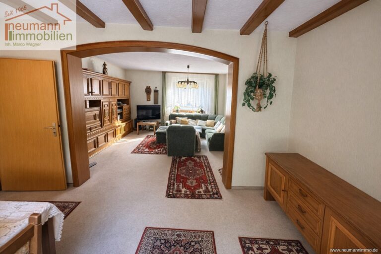 Blick ins Wohnzimmer